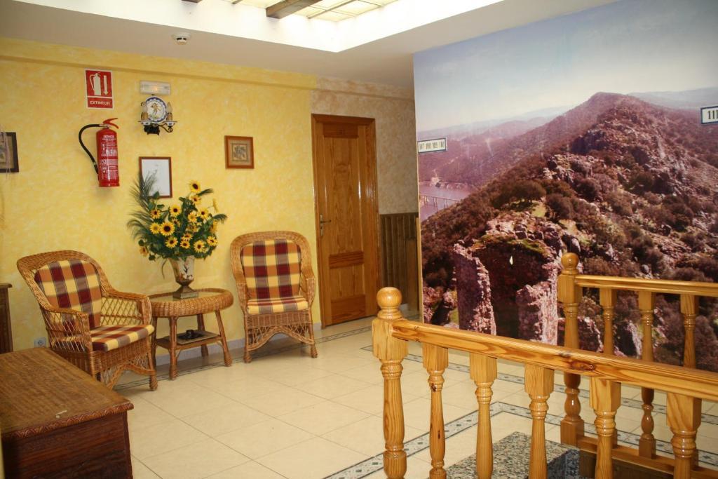 Hotel Carvajal Torrejon el Rubio Phòng bức ảnh