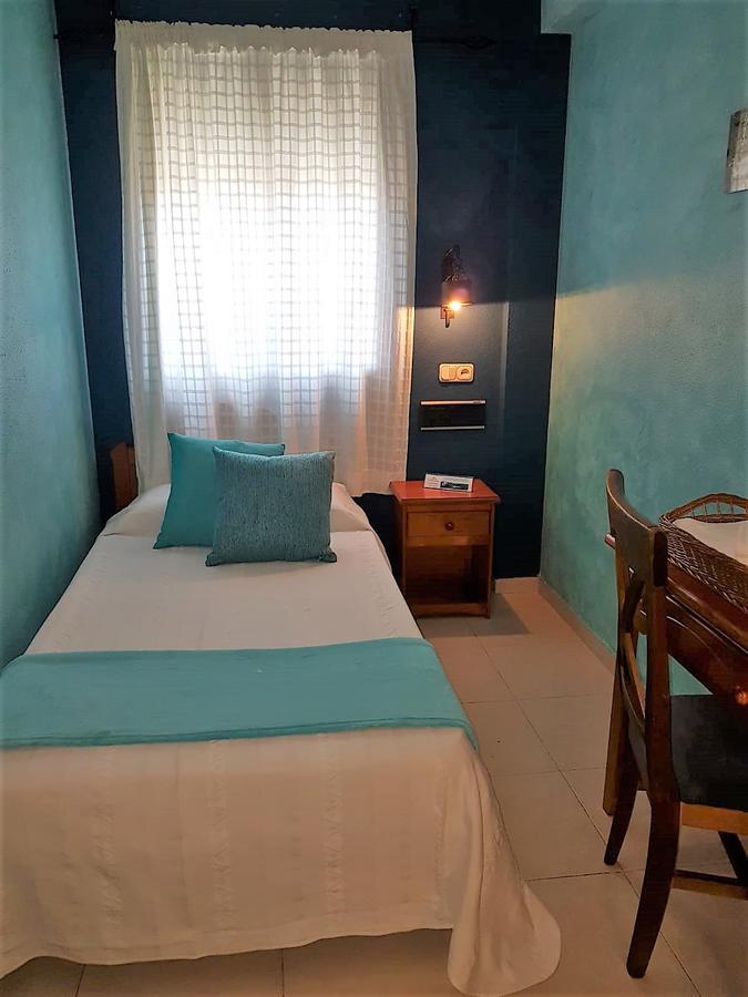 Hotel Carvajal Torrejon el Rubio Ngoại thất bức ảnh